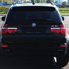 BMW X5 4.8i