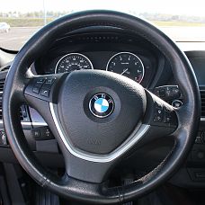 BMW X5 4.8i